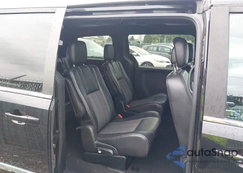 2014 Chrysler Town & Country S from USA, damaged, VIN 2C4RC1HG9ER132712